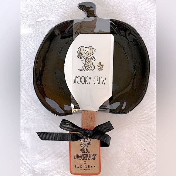 Rae Dunn Peanuts Snoopy Spooky Crew Spatula and Pumpkin Spoon Rest - Picture 3 of 6